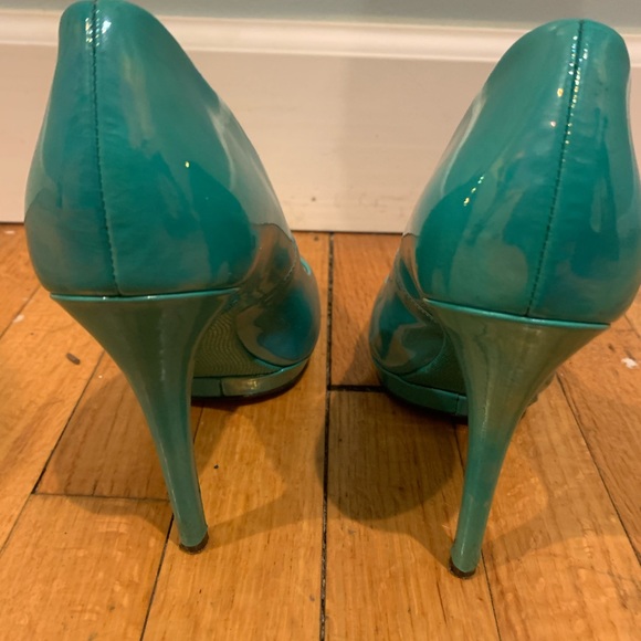 Heels - Picture 3 of 4